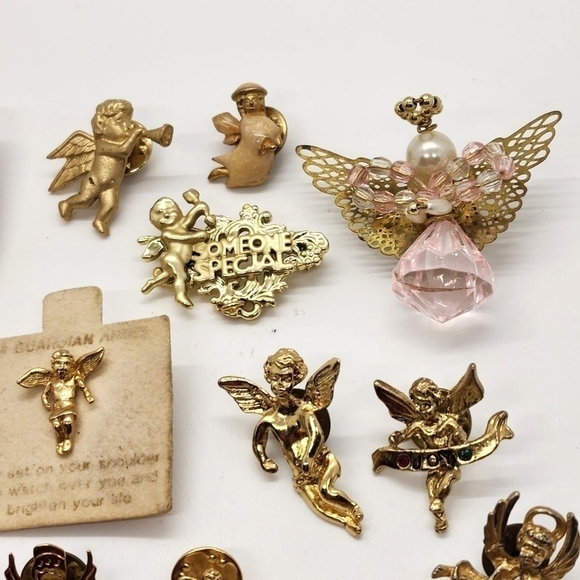 Vtg bulk Lot of 33 resellers Angel cupid Cherub pinback pin lapel brooch - Picture 11 of 12